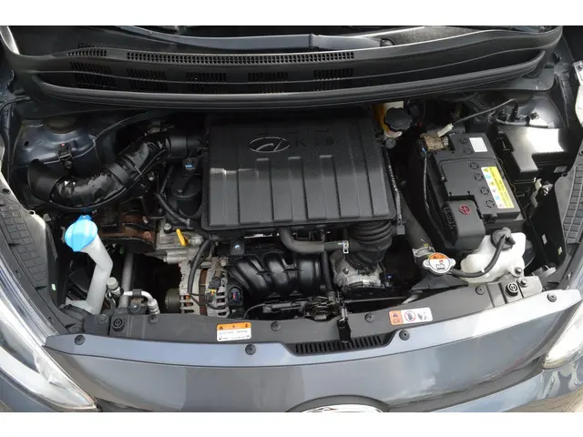 Hyundai i10 1.0i i-Motion Comfort 2017 Benzine 9