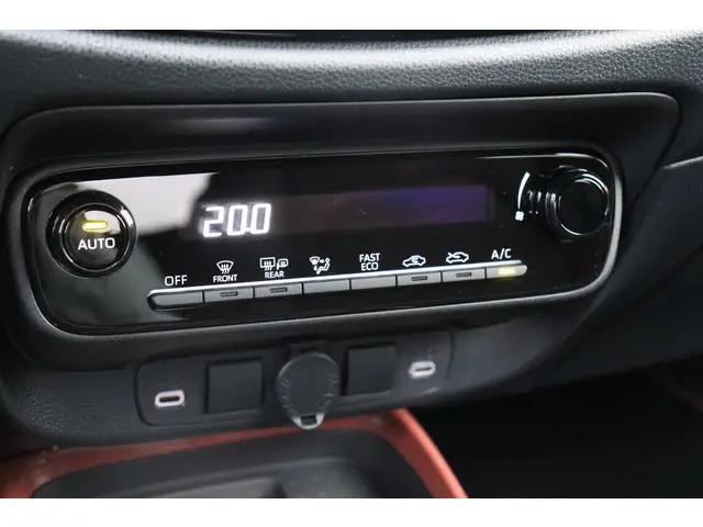 Toyota Aygo X Hybrid 115 pulse 2025 Hybride Benzine 24