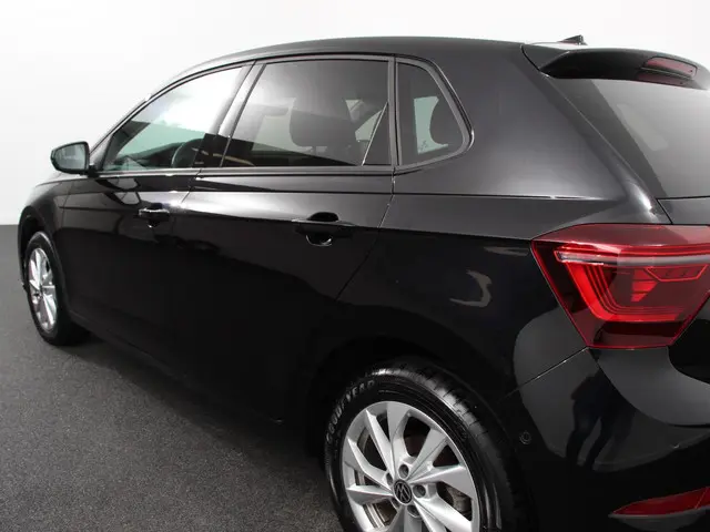 Volkswagen Polo 1.0 TSI 110pk DSG Style 2023 Benzine 29