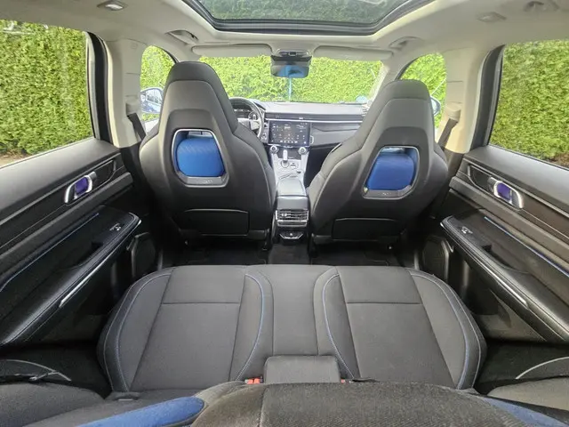 Lynk & Co 01 /1.5 Hybrid/ 262 PK/2022 2022 Hybride Benzine 13