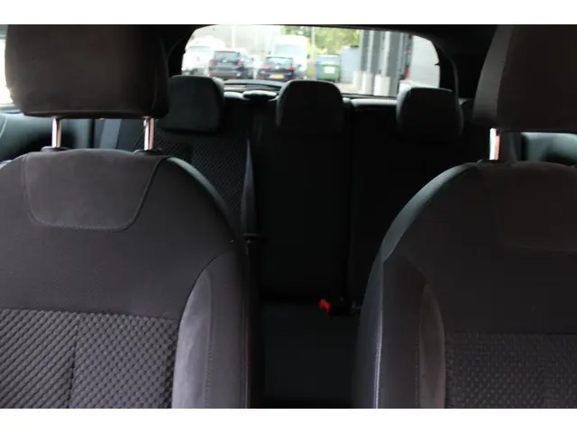 DS DS 3 1.2 PureTech So Red 2015 Benzine 29