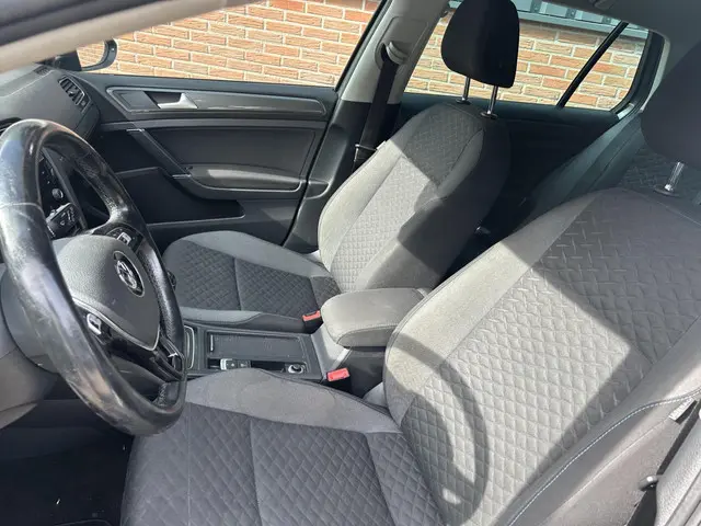 Volkswagen Golf 1.4 TSI ECC/Pdc/Navigatie/18” 2018 Benzine 9