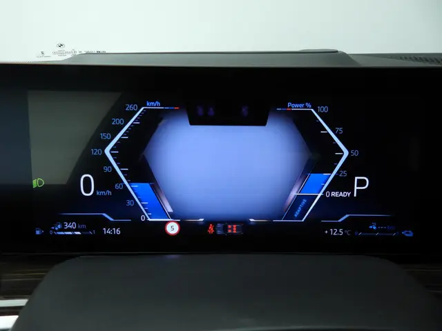 BMW X5 xDrive50e 2025 Hybride Benzine 12