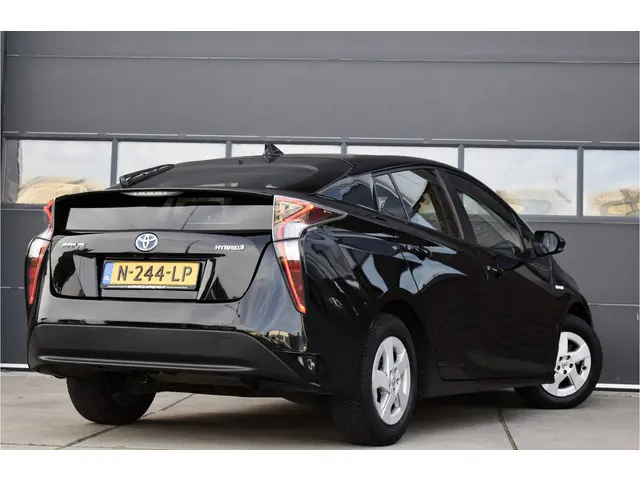 Toyota Prius 1.8 Black Edition 2018 Hybride Benzine 5