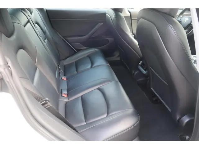Tesla Model 3 Standard RWD Plus 60 kWh 2021 Elektrisch 18