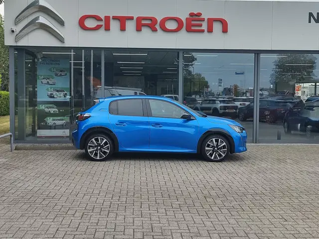 Peugeot 208 1.2 PureTech GT-Line 2021 Benzine 6