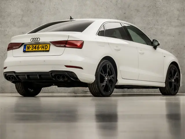 Audi A3 Limousine 35 TFSI S-Line Sport 2019 Benzine 5