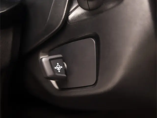 BMW 5 Serie 545e xDrive M Sport 2023 Hybride Benzine 44