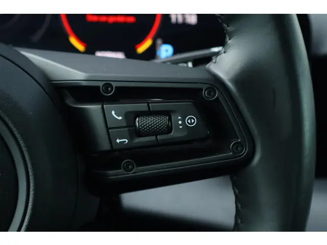 Porsche Taycan 79 kWh 2022 Elektrisch 28