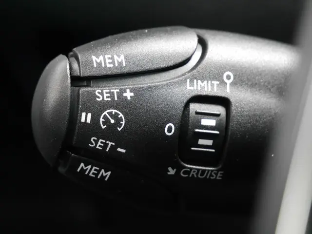 Peugeot e-208 EV GT 51 kWh 2024 Elektrisch 20