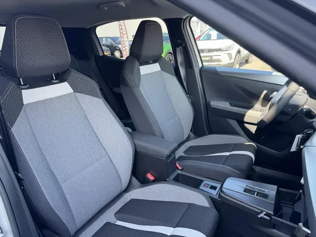 Opel Frontera 1.2 Turbo Hybrid GS 2025 Hybride Benzine 12