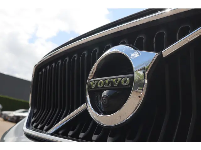 Volvo XC40 2.0 B4 Momentum Business 2022 Benzine 13