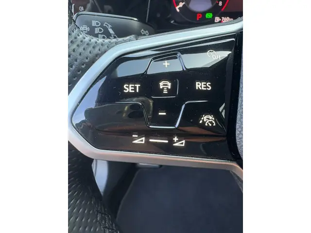 Volkswagen Golf 2.0 TSI GTI 2021 Benzine 6