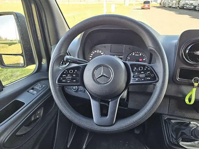 Mercedes-Benz Sprinter 317 2023 Diesel 11