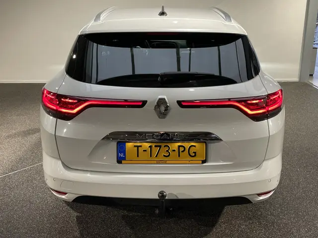 Renault Mégane Estate 1.3 TCe 140 Techno 2023 Benzine 17