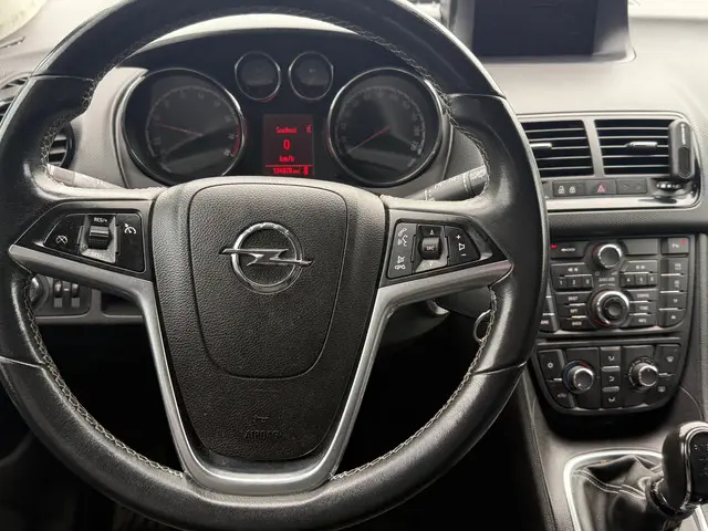 Opel Meriva 1.4 Cosmo 2013 Benzine 16