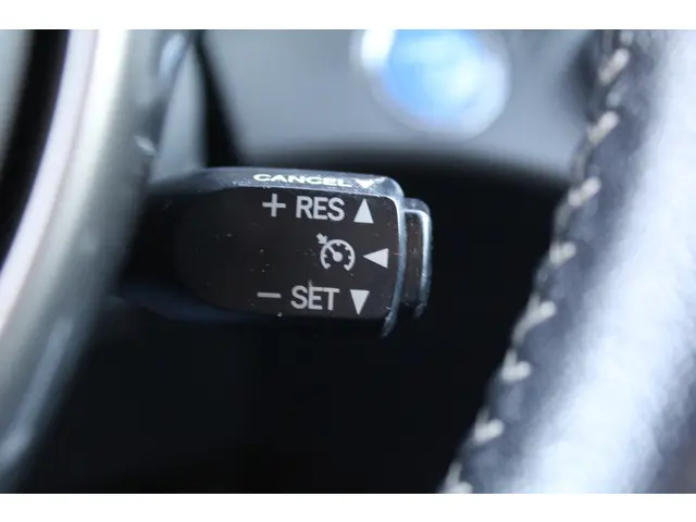 Toyota Yaris 1.5 Hybrid Trend 2015 Hybride Benzine 24