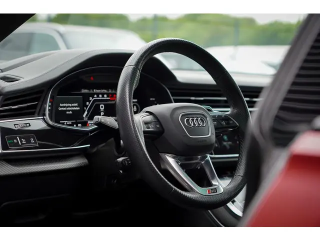 Audi RSQ8 4.0 TFSI Q8 quattro 2021 Benzine 6
