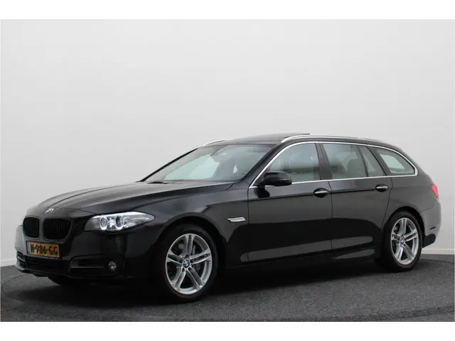 BMW 5 Serie Touring 535i Luxury Edition 2016 Benzine 20