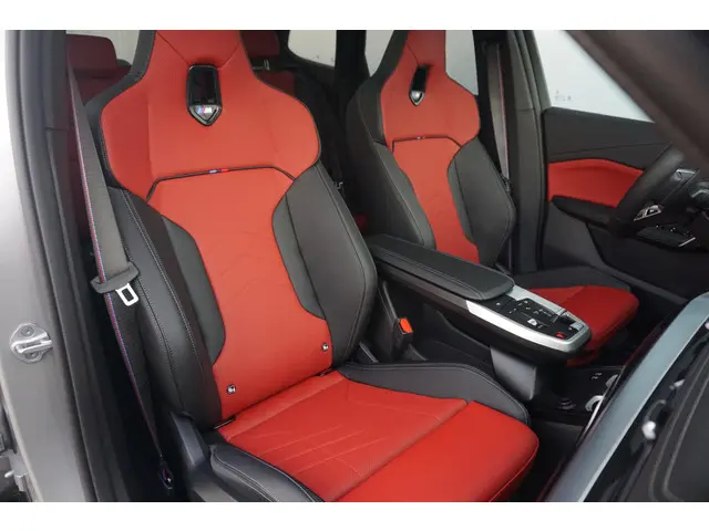 BMW X1 xDrive25e 2025 Hybride Benzine 8