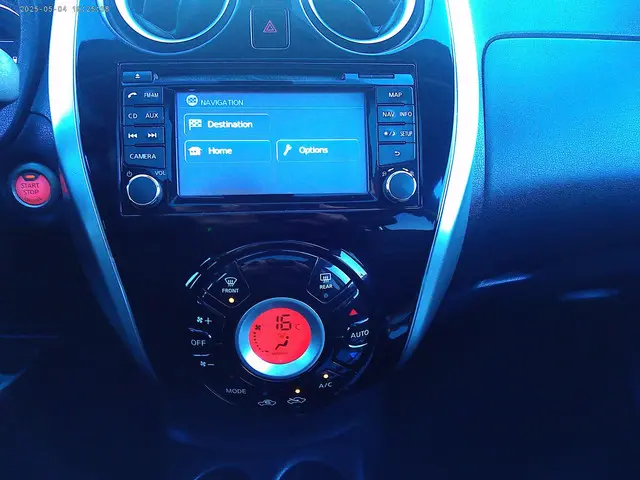 Nissan Note 1.2 DIG-S Tekna ( NAVI +Airco ) 2015 Benzine 15