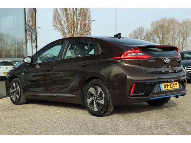 Hyundai IONIQ 1.6 GDi COMFORT AUT. 2018 Hybride Benzine 12