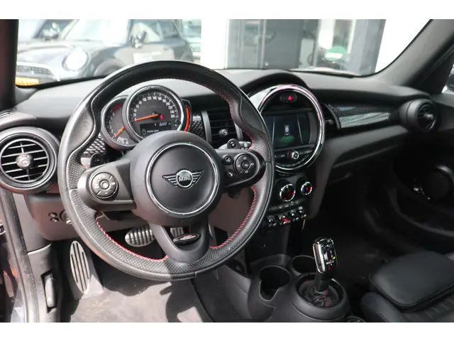 MINI 5-Deurs Cooper S 2020 Benzine 6