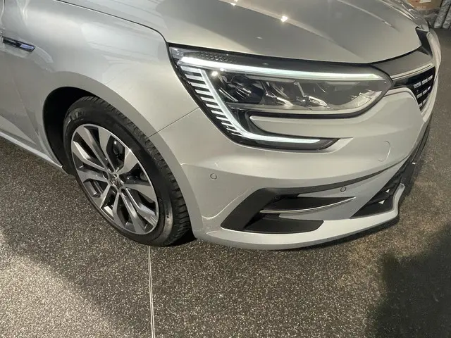 Renault Mégane Estate 1.3 TCe 140 Techno 2023 Benzine 25