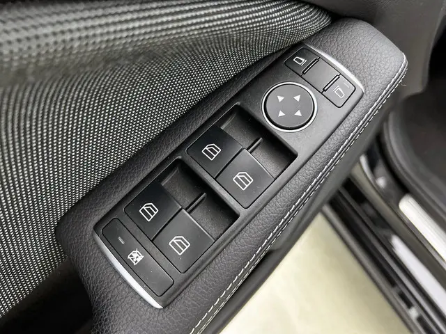 Mercedes-Benz A-Klasse Ambition 2017 Benzine 32