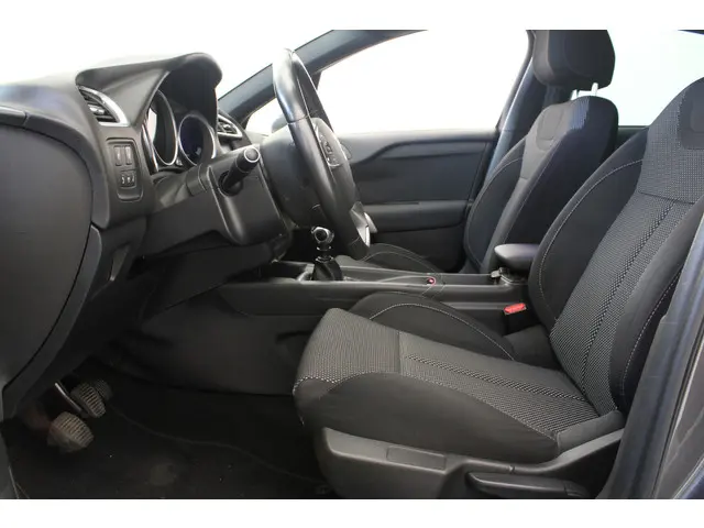 DS DS 4 1.2 PureTech Chic 2017 Benzine 11