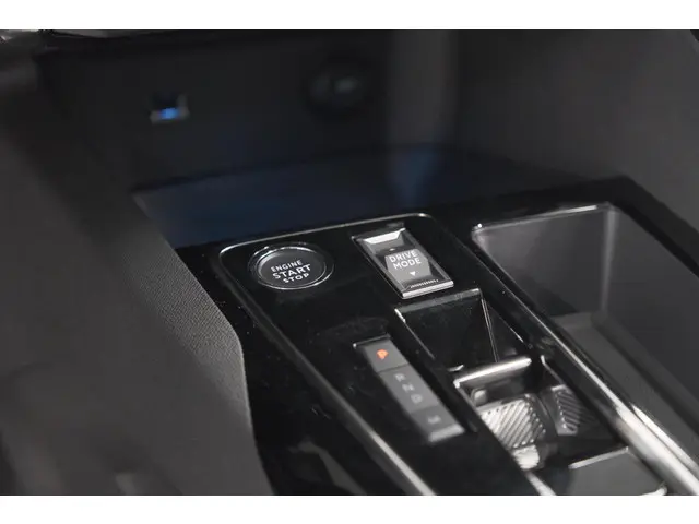 Peugeot 5008 PureTech 130 EAT8 GT 2023 Benzine 43