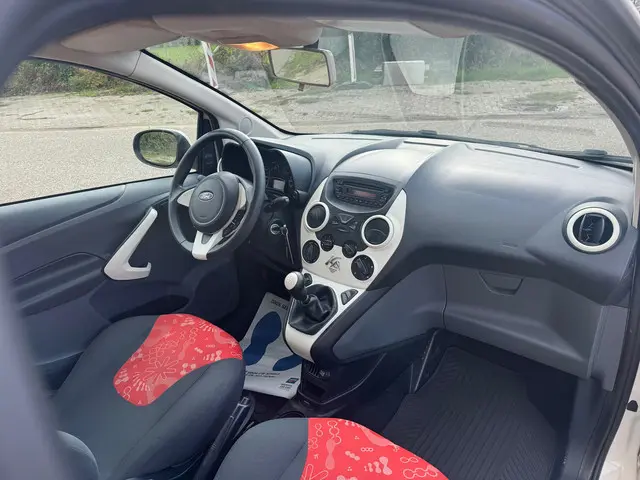 Ford Ka 1.2 Style start/stop 2013 Benzine 15