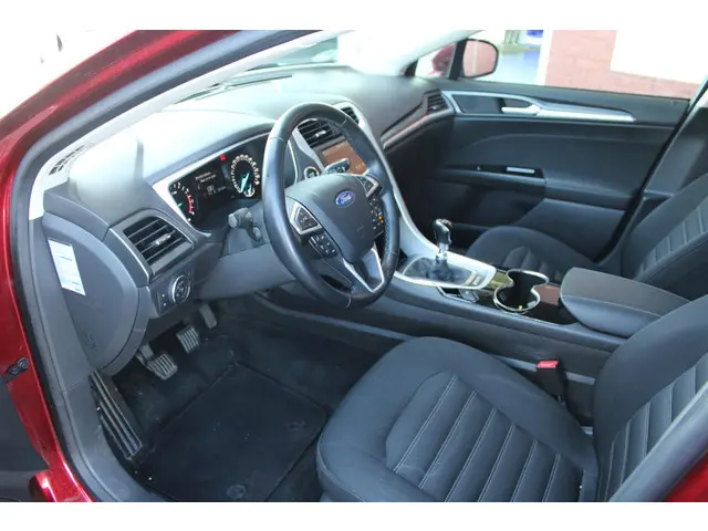 Ford Mondeo 1.0 EcoBoost 125 PK Trend 2015 Benzine 14