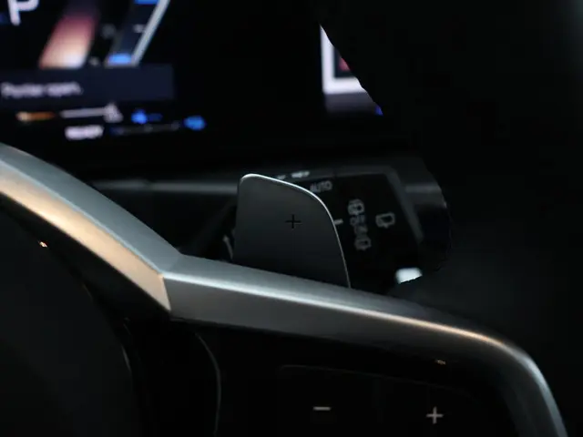 BMW 3 Serie Touring 330e 2025 Hybride Benzine 21