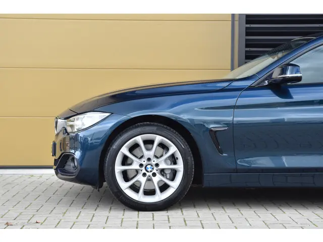 BMW 4 Serie Coupé 435i xDrive 2013 Benzine 4