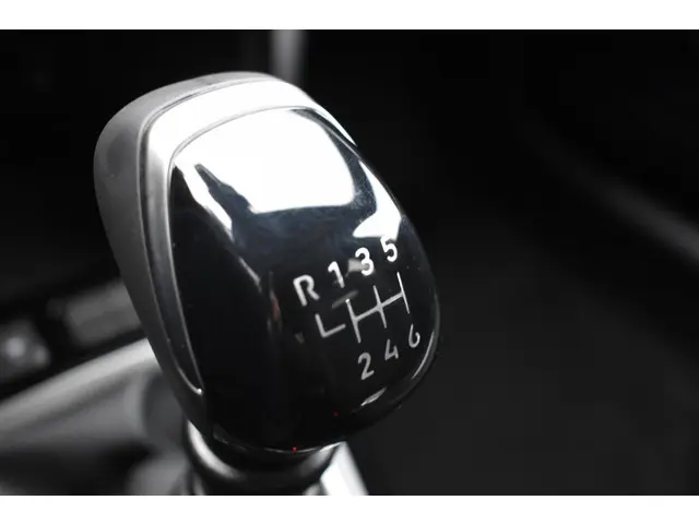 Opel Corsa 1.2 Turbo GS 2025 Benzine 24