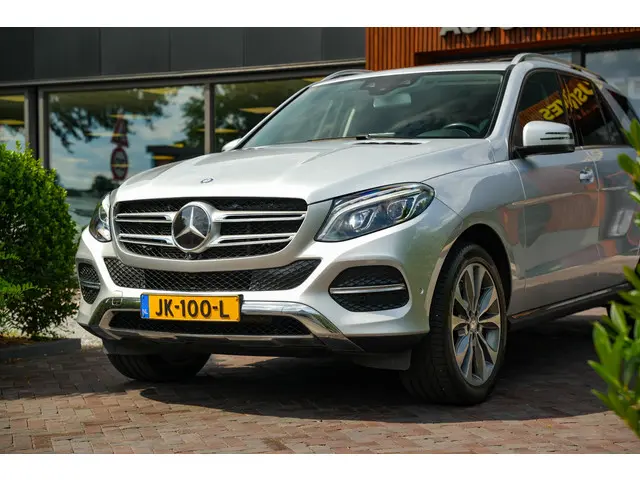 Mercedes-Benz GLE 500 e 4MATIC 2015 Hybride Benzine 13