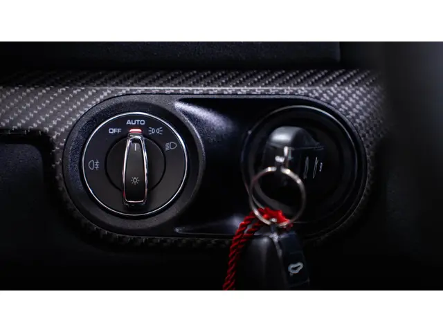 Porsche 718 Spyder RS 2024 Benzine 76