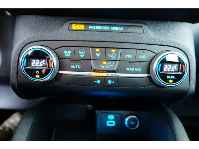 Ford Kuga 2.5 PHEV Titanium 2020 Hybride Benzine 13