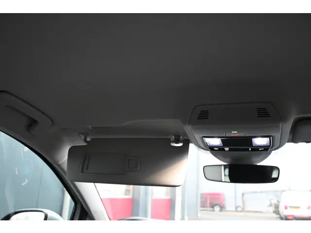 Volkswagen Golf Variant 1.0 TSI Life 2021 Benzine 26