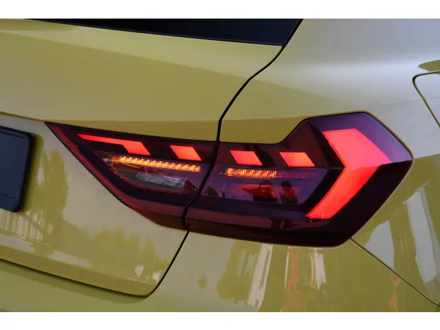 Audi A1 Sportback 30 TFSI S-Edition 2019 Benzine 18
