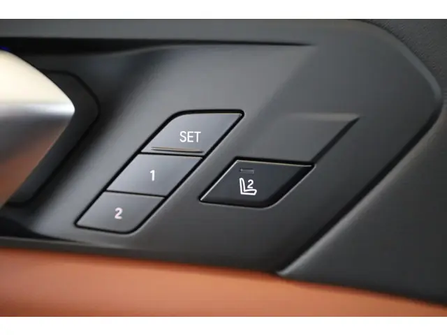 BMW X5 xDrive50e 2023 Hybride Benzine 25