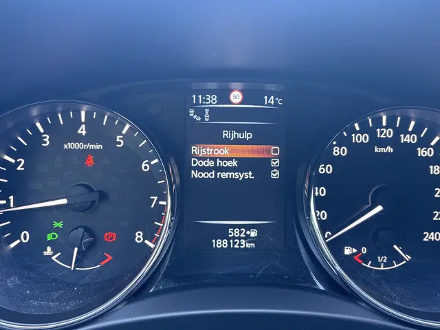 Nissan QASHQAI 1.2 Tekna 2016 Benzine 13