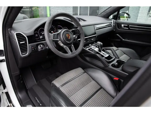 Porsche Cayenne Coupé 3.0 E-Hybrid 2020 Hybride Benzine 11