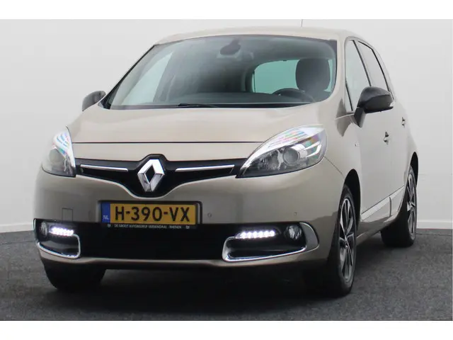 Renault Scénic 1.2 TCe Bose 2015 Benzine 23