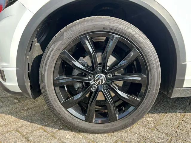 Volkswagen T-Roc Cabrio 1.5 TSI R-Line 2021 Benzine 30