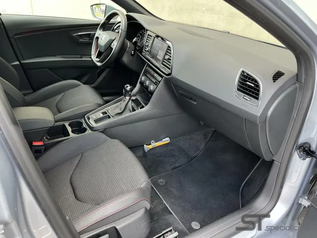 SEAT Leon 1.4 EcoTSI FR|150 pk|Carplay|Nette 2018 Benzine 15