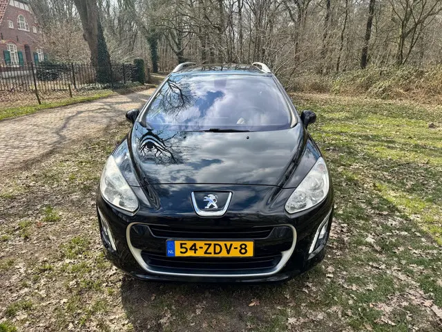 Peugeot 308 SW 1.6 THP Allure 7p 2012 Benzine