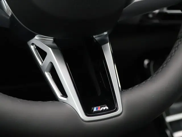 BMW X1 xDrive25e 2025 Hybride Benzine 19