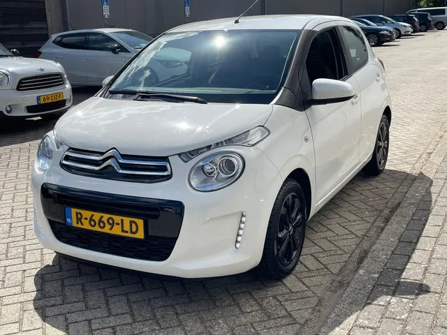 Citroën C1 1.0 VTi Shine / Carplay / Camera 2019 Benzine 3